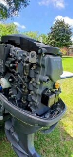2003 Yamaha 60HP 4-Stroke Carbureted Outboard Motor for Sale – Stainless Steel Prop Included - Image 4