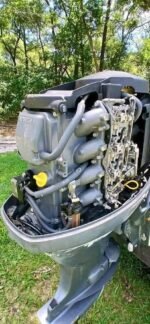 2003 Yamaha 60HP 4-Stroke Carbureted Outboard Motor for Sale – Stainless Steel Prop Included - Image 3