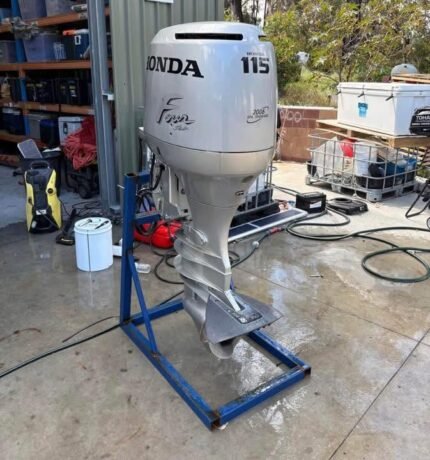 2004 Honda BF115 115HP Outboard Motor for Sale