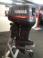 2007 Yamaha 130HP 2-Stroke XL Outboard Motor for Sale – 250 Hours, Controls & Gauges Included - Image 8