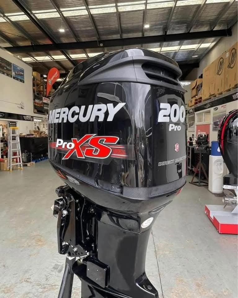 2013 Mercury 200HP Pro XS Optimax Outboard Motor for Sale (1) 2013 Mercury 200HP Pro XS Optimax Outboard Motor for Sale