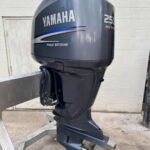 2017 Yamaha 250HP 4-Stroke Outboard Motor for Sale – 25" Shaft, 214 Hours - Image 2