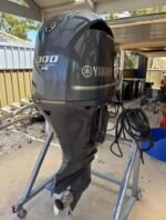 2017 Yamaha F300 4.2L V6 Outboard – 76 Hours – Complete Rigging Package